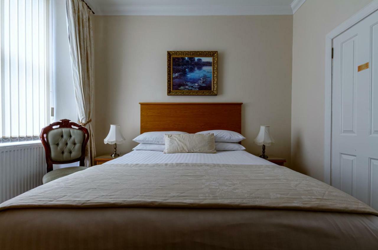 Atholl Villa Guest House Питлохри Екстериор снимка